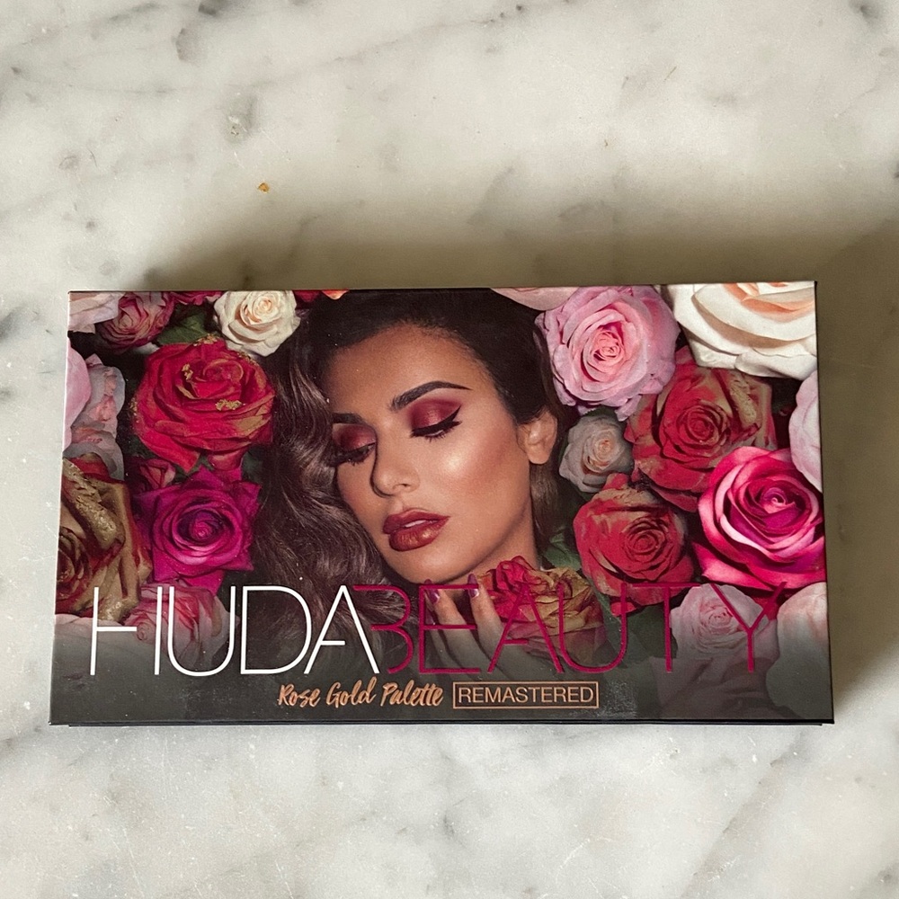 HUDA BEAUTY Rose Gold Palette